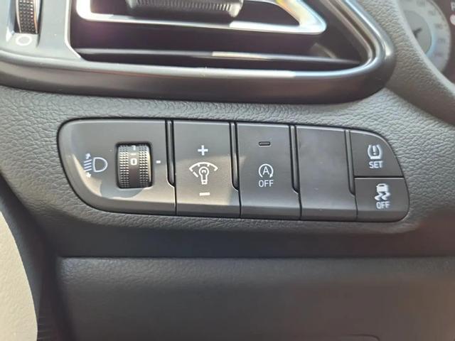 Hyundai i30 Kombi 1.6 T-GDI 150PS Automatik N-Line Sitzheizung Lenkradheizung Klimaautomatik Navi 10,3"-Touchscreen Bluelink Apple CarPlay + Android Auto PDC v+h R&uuml;ckf.Kamera 18-LM 