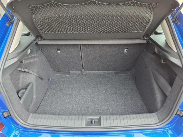 Skoda Kamiq 1.0 TSI 115PS DSG Selection R&uuml;ckf.Kamera PDC v+h Sitzheizung Klimaautomatik Skoda-Radio Apple CarPlay + Android Auto Tempomat Garantieverl&auml;ngerung 16"LM 