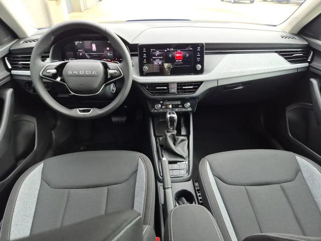 Skoda Kamiq 1.0 TSI 115PS DSG Selection R&uuml;ckf.Kamera PDC v+h Sitzheizung Klimaautomatik Skoda-Radio Apple CarPlay + Android Auto Tempomat Garantieverl&auml;ngerung 16"LM 