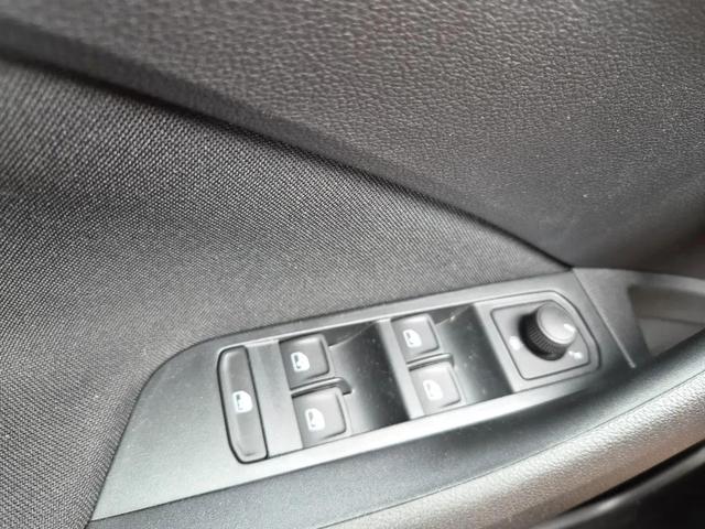 Skoda Kamiq 1.0 TSI 115PS DSG Selection R&uuml;ckf.Kamera PDC v+h Sitzheizung Klimaautomatik Skoda-Radio Apple CarPlay + Android Auto Tempomat Garantieverl&auml;ngerung 16"LM 
