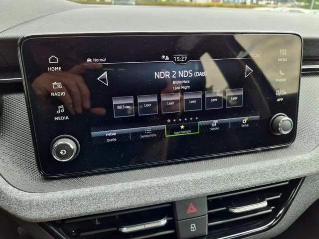 Skoda Kamiq 1.0 TSI 115PS DSG Selection R&uuml;ckf.Kamera PDC v+h Sitzheizung Klimaautomatik Skoda-Radio Apple CarPlay + Android Auto Tempomat Garantieverl&auml;ngerung 16"LM 