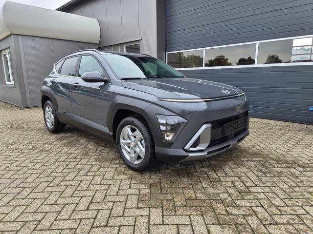 Hyundai KONA Trend 1.6 T-GDI 150PS Voll-LED-Scheinw. Sitzheizung Lenkradheizung Klimaautomatik Tempomat Navi Touchscreen DAB+ Apple CarPlay + Android Auto PDC v+h R&uuml;ckf.Kamera 2xKeyless 17-LM 