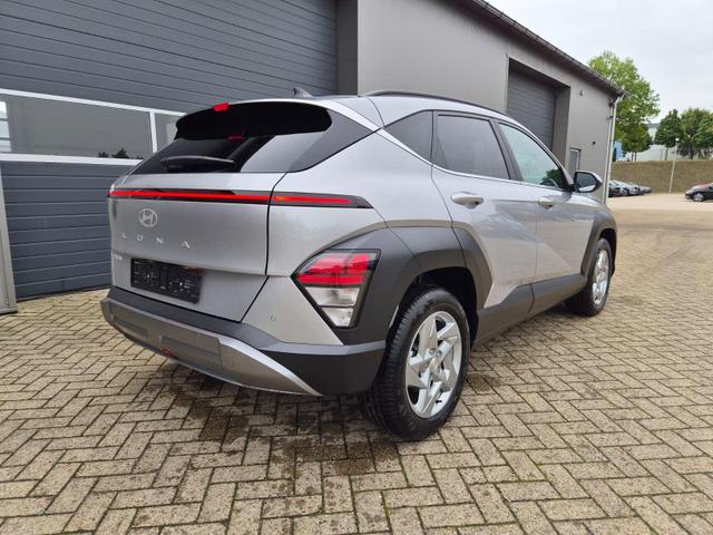 Hyundai KONA Trend 1.6 T-GDI 150PS Sitzheizung Lenkradheizung Klimaautomatik Tempomat Navi Touchscreen DAB+ Apple CarPlay + Android Auto PDC v+h R&uuml;ckf.Kamera 2xKeyless 17-LM 