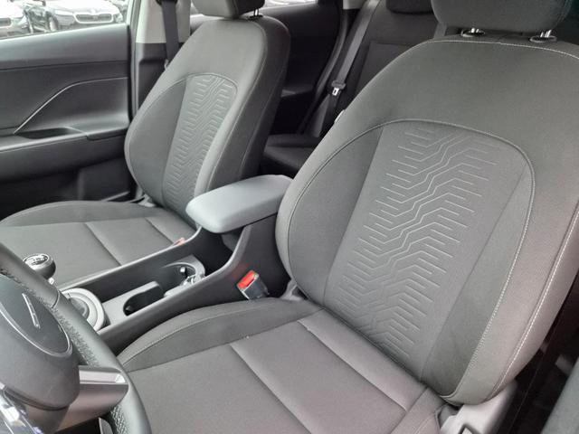 Hyundai KONA Trend 1.6 T-GDI 150PS Voll-LED-Scheinw. Sitzheizung Lenkradheizung Klimaautomatik Tempomat Navi Touchscreen DAB+ Apple CarPlay + Android Auto PDC v+h R&uuml;ckf.Kamera 2xKeyless 17-LM 