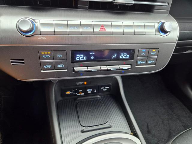 Hyundai KONA Trend 1.6 T-GDI 150PS Voll-LED-Scheinw. Sitzheizung Lenkradheizung Klimaautomatik Tempomat Navi Touchscreen DAB+ Apple CarPlay + Android Auto PDC v+h R&uuml;ckf.Kamera 2xKeyless 17-LM 