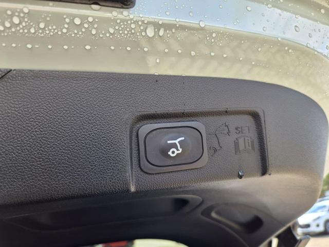 Ford Puma ST-Line X 1.0 EcoBoost Hybrid 125PS Automatik Premium Leder (Sensico) B+O-Sound elektr. Heckklappe Klimaautomatik Sitzheizung Lenkradheizung Frontscheibe beheizb. Ford-Navi SYNC4 Bluetooth Apple CarPlay Android Auto PDC v+h 18-LM 