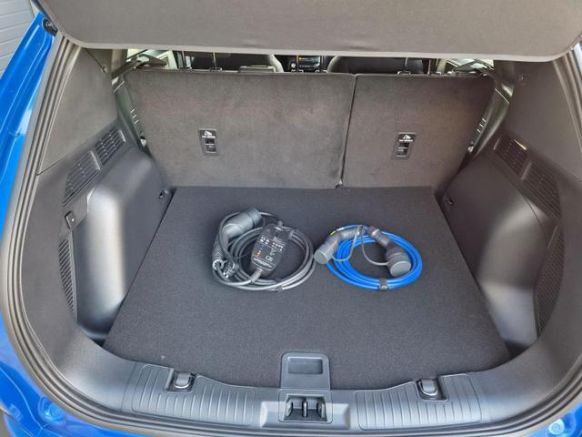 Ford Kuga Titanium 243PS PHEV Automatik Sitzheizung v+h Lenkradheizung Frontscheibe beheizb. Klimaautomatik Navi SYNC4 Apple CarPlay Android Auto Touchscreen PDC 4xKamera 2xKeyless 17"LM vollelektr. Reichweite 66KM 
