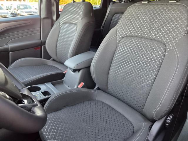 Ford Kuga Titanium 243PS PHEV Automatik Sitzheizung v+h Lenkradheizung Frontscheibe beheizb. Klimaautomatik Navi SYNC4 Apple CarPlay Android Auto Touchscreen PDC 4xKamera 2xKeyless 17"LM vollelektr. Reichweite 66KM 