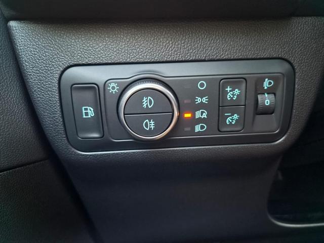 Ford Kuga Titanium 243PS PHEV Automatik Sitzheizung v+h Lenkradheizung Frontscheibe beheizb. Klimaautomatik Navi SYNC4 Apple CarPlay Android Auto Touchscreen PDC 4xKamera 2xKeyless 17"LM vollelektr. Reichweite 66KM 