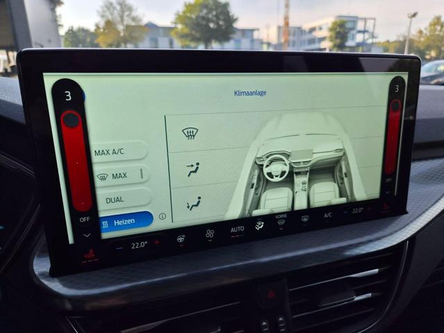 Ford Kuga Titanium 243PS PHEV Automatik Sitzheizung v+h Lenkradheizung Frontscheibe beheizb. Klimaautomatik Navi SYNC4 Apple CarPlay Android Auto Touchscreen PDC 4xKamera 2xKeyless 17"LM vollelektr. Reichweite 66KM 