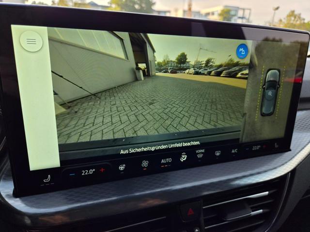 Ford Kuga Titanium 243PS PHEV Automatik Sitzheizung v+h Lenkradheizung Frontscheibe beheizb. Klimaautomatik Navi SYNC4 Apple CarPlay Android Auto Touchscreen PDC 4xKamera 2xKeyless 17"LM vollelektr. Reichweite 66KM 