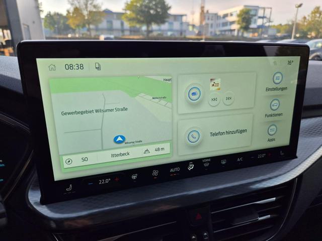 Ford Kuga Titanium 243PS PHEV Automatik Sitzheizung v+h Lenkradheizung Frontscheibe beheizb. Klimaautomatik Navi SYNC4 Apple CarPlay Android Auto Touchscreen PDC 4xKamera 2xKeyless 17"LM vollelektr. Reichweite 66KM 