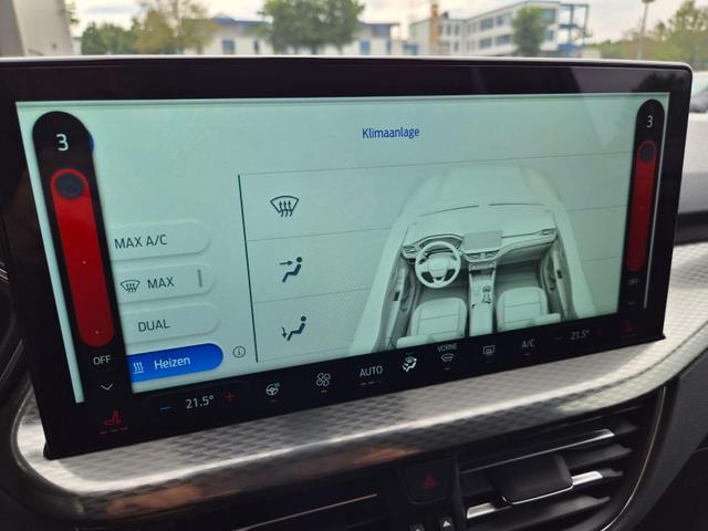 Ford Kuga Titanium 243PS PHEV Automatik Sitzheizung v+h Lenkradheizung Frontscheibe beheizb. Klimaautomatik Navi SYNC4 Apple CarPlay Android Auto Touchscreen PDC 4xKamera 2xKeyless 17"LM vollelektr. Reichweite 66KM 