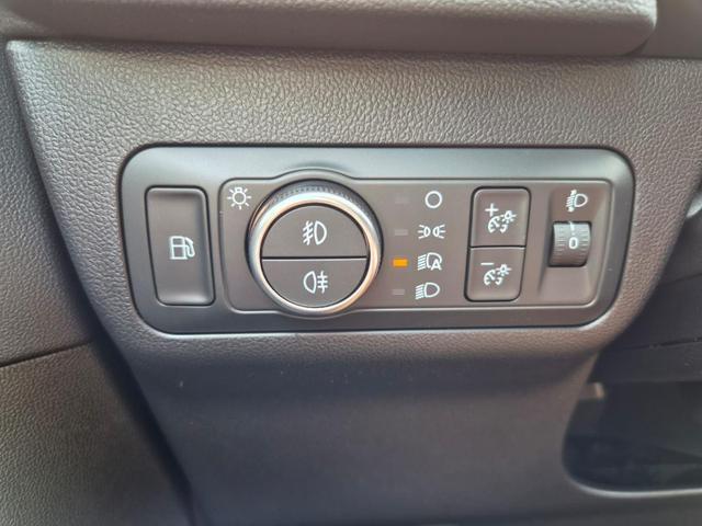 Ford Kuga Titanium 243PS PHEV Automatik elektr. PanoDach Sitzheizung v+h Lenkradheizung Frontscheibe beheizb. Klimaautomatik Navi SYNC4 Apple CarPlay Android Auto Touchscreen PDC 4xKamera 2xKeyless 17"LM vollelektr. Reichweite 66KM 