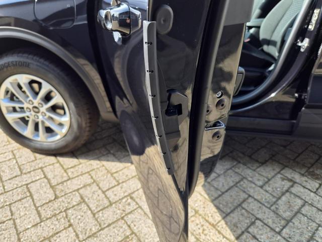 Ford Kuga Titanium 243PS PHEV Automatik schwenkb. AHK Sitzheizung v+h Lenkradheizung Frontscheibe beheizb. Klimaautomatik Navi SYNC4 Apple CarPlay Android Auto Touchscreen PDC 4xKamera 2xKeyless 17"LM vollelektr. Reichweite 66KM 