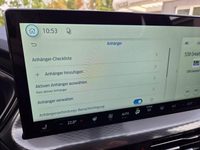 Ford Kuga Titanium 243PS PHEV Automatik schwenkb. AHK Sitzheizung v+h Lenkradheizung Frontscheibe beheizb. Klimaautomatik Navi SYNC4 Apple CarPlay Android Auto Touchscreen PDC 4xKamera 2xKeyless 17"LM vollelektr. Reichweite 66KM 