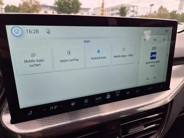 Ford Kuga Titanium 243PS PHEV Automatik schwenkb. AHK Sitzheizung v+h Lenkradheizung Frontscheibe beheizb. Klimaautomatik Navi SYNC4 Apple CarPlay Android Auto Touchscreen PDC 4xKamera 2xKeyless 17"LM vollelektr. Reichweite 66KM 