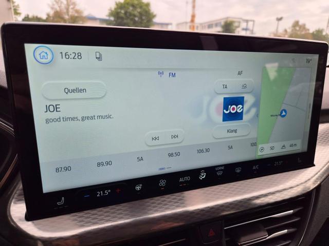 Ford Kuga Titanium 243PS PHEV Automatik schwenkb. AHK Sitzheizung v+h Lenkradheizung Frontscheibe beheizb. Klimaautomatik Navi SYNC4 Apple CarPlay Android Auto Touchscreen PDC 4xKamera 2xKeyless 17"LM vollelektr. Reichweite 66KM 