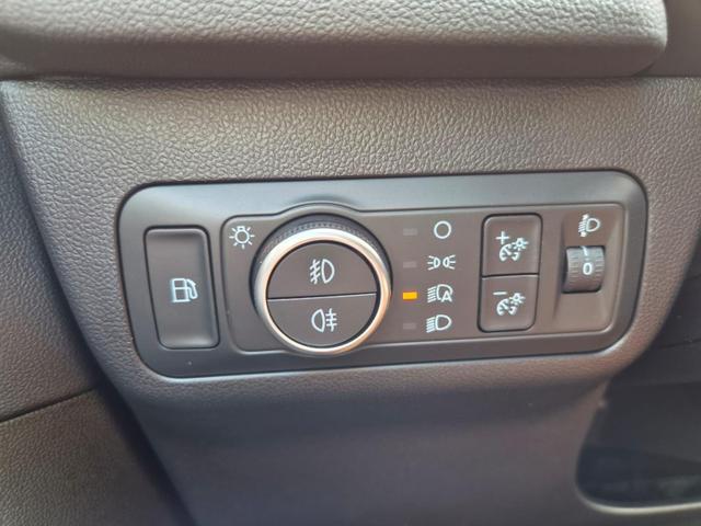 Ford Kuga Titanium 243PS PHEV Automatik elektr. PanoDach Sitzheizung v+h Lenkradheizung Frontscheibe beheizb. Klimaautomatik Navi SYNC4 Apple CarPlay Android Auto Touchscreen PDC 4xKamera 2xKeyless 17"LM vollelektr. Reichweite 66KM 