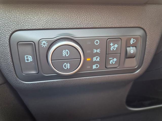 Ford Kuga Titanium 243PS PHEV Automatik schwenkb. AHK Sitzheizung v+h Lenkradheizung Frontscheibe beheizb. Klimaautomatik Navi SYNC4 Apple CarPlay Android Auto Touchscreen PDC 4xKamera 2xKeyless 17"LM vollelektr. Reichweite 66KM 
