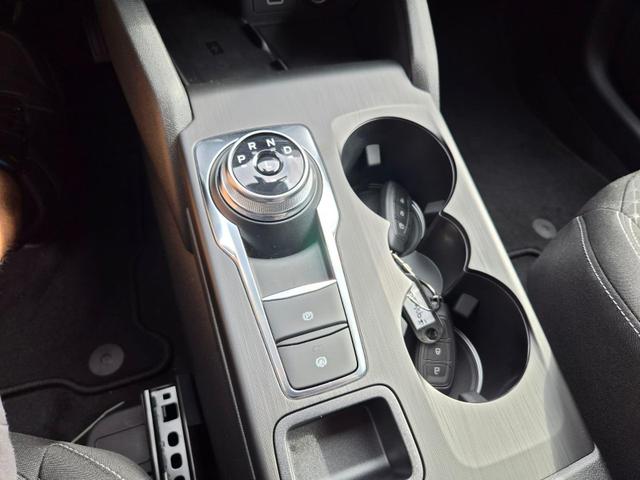 Ford Kuga Titanium 243PS PHEV Automatik Sitzheizung v+h Lenkradheizung Frontscheibe beheizb. Klimaautomatik Navi SYNC4 Apple CarPlay Android Auto Touchscreen PDC 4xKamera 2xKeyless 17"LM vollelektr. Reichweite 66KM 