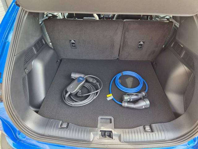 Ford Kuga Titanium 243PS PHEV Automatik elektr. PanoDach Sitzheizung v+h Lenkradheizung Frontscheibe beheizb. Klimaautomatik Navi SYNC4 Apple CarPlay Android Auto Touchscreen PDC 4xKamera 2xKeyless 17"LM vollelektr. Reichweite 66KM 
