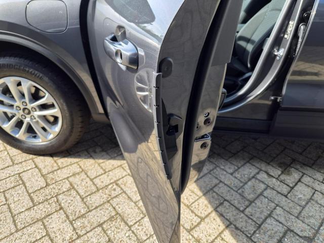 Ford Kuga Titanium 243PS PHEV Automatik Sitzheizung v+h Lenkradheizung Frontscheibe beheizb. Klimaautomatik Navi SYNC4 Apple CarPlay Android Auto Touchscreen PDC 4xKamera 2xKeyless 17"LM vollelektr. Reichweite 66KM 