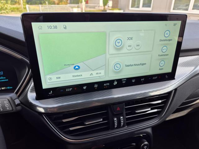 Ford Kuga Titanium 243PS PHEV Automatik Sitzheizung v+h Lenkradheizung Frontscheibe beheizb. Klimaautomatik Navi SYNC4 Apple CarPlay Android Auto Touchscreen PDC 4xKamera 2xKeyless 17"LM vollelektr. Reichweite 66KM 