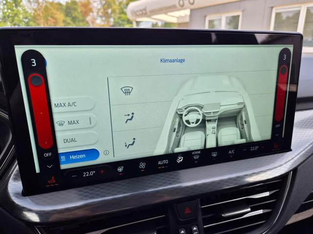 Ford Kuga Titanium 243PS PHEV Automatik Sitzheizung v+h Lenkradheizung Frontscheibe beheizb. Klimaautomatik Navi SYNC4 Apple CarPlay Android Auto Touchscreen PDC 4xKamera 2xKeyless 17"LM vollelektr. Reichweite 66KM 