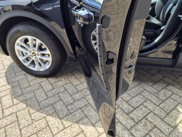 Ford Kuga Titanium 243PS PHEV Automatik schwenkb. AHK elektr. PanoDach Sitzheizung v+h Lenkradheizung Frontscheibe beheizb. Klimaautomatik Navi SYNC4 Apple CarPlay Android Auto Touchscreen PDC 4xKamera 2xKeyless 17"LM vollelektr. Reichweite 66KM 