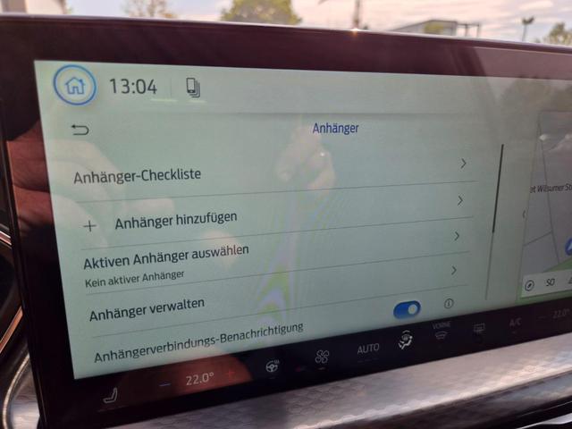 Ford Kuga Titanium 243PS PHEV Automatik schwenkb. AHK elektr. PanoDach Sitzheizung v+h Lenkradheizung Frontscheibe beheizb. Klimaautomatik Navi SYNC4 Apple CarPlay Android Auto Touchscreen PDC 4xKamera 2xKeyless 17"LM vollelektr. Reichweite 66KM 