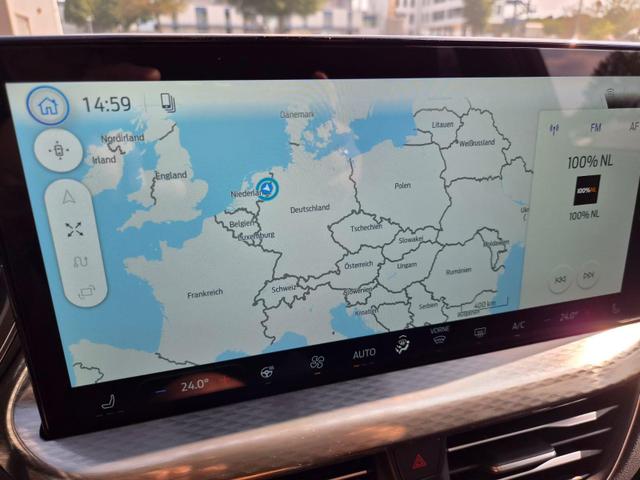 Ford Kuga Titanium 243PS PHEV Automatik Sitzheizung v+h Lenkradheizung Frontscheibe beheizb. Klimaautomatik Navi SYNC4 Apple CarPlay Android Auto Touchscreen PDC 4xKamera 2xKeyless 17"LM vollelektr. Reichweite 66KM 