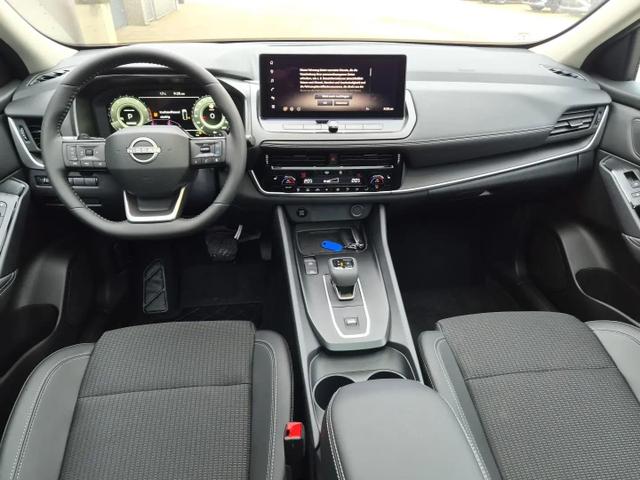 Nissan Qashqai 1.3 DIG-T MHEV 158 PS X-Tronic N-Connecta Teil-Leder PanoGlasdach Klimaautomatik Sitzheizung Lenkradheizung Navi ACC PDC v+h 360&deg;Kamera DAB Bluetooth Touchscreen Apple CarPlay Android Auto 18"LM 