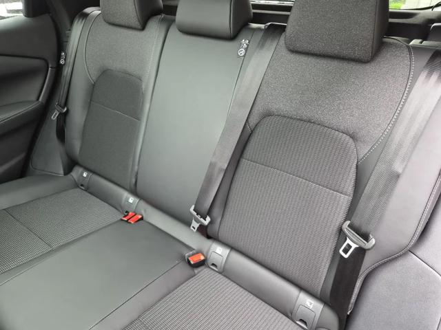 Nissan Qashqai 1.3 DIG-T MHEV 158 PS X-Tronic N-Connecta Teil-Leder PanoGlasdach Klimaautomatik Sitzheizung Lenkradheizung Navi ACC PDC v+h 360&deg;Kamera DAB Bluetooth Touchscreen Apple CarPlay Android Auto 18"LM 