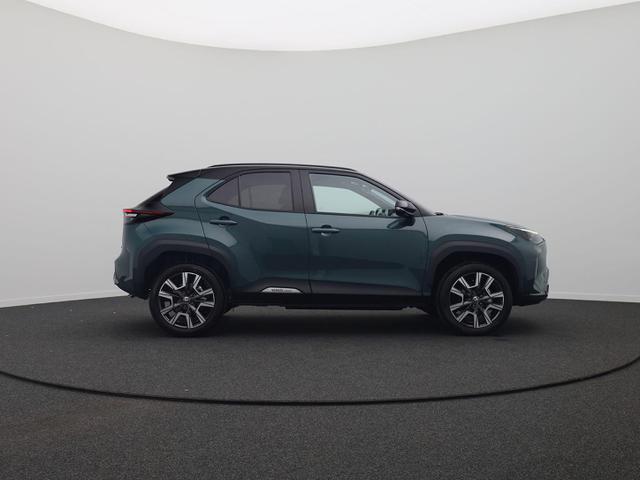 Toyota Yaris Cross 1.5-l 130PS HEV Automatik Style Matrix-LED 4xKamera elektr. Heckklappe Sitzheizung Lenkradheizung Klimaautomatik Navi Bluetooth wireless Apple CarPlay + Android Auto ACC PDC v+h 18"LM 