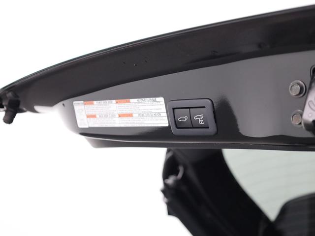 Toyota Yaris Cross 1.5-l 130PS HEV Automatik Style Matrix-LED 4xKamera elektr. Heckklappe Sitzheizung Lenkradheizung Klimaautomatik Navi Bluetooth wireless Apple CarPlay + Android Auto ACC PDC v+h 18"LM 