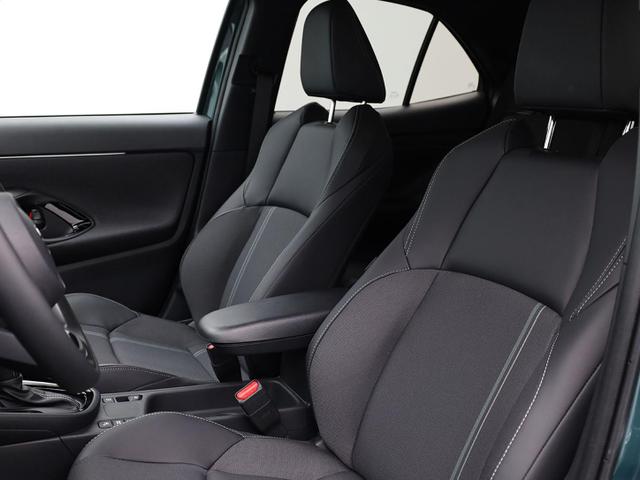 Toyota Yaris Cross 1.5-l 130PS HEV Automatik Style Matrix-LED 4xKamera elektr. Heckklappe Sitzheizung Lenkradheizung Klimaautomatik Navi Bluetooth wireless Apple CarPlay + Android Auto ACC PDC v+h 18"LM 