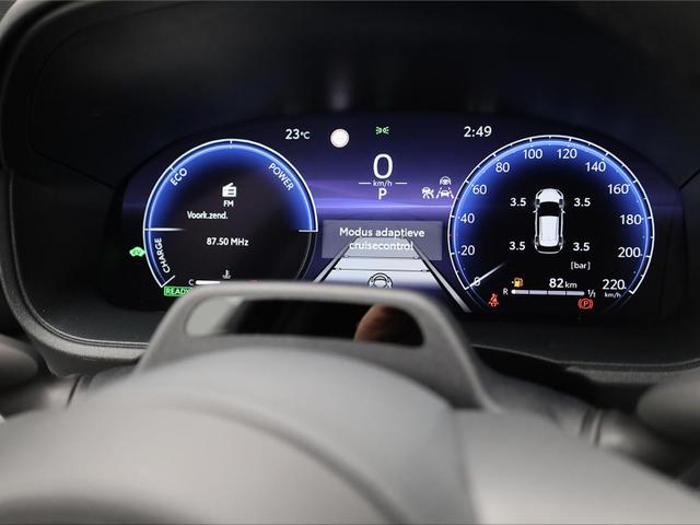 Toyota Yaris Cross 1.5-l 130PS HEV Automatik Style Matrix-LED 4xKamera elektr. Heckklappe Sitzheizung Lenkradheizung Klimaautomatik Navi Bluetooth wireless Apple CarPlay + Android Auto ACC PDC v+h 18"LM 