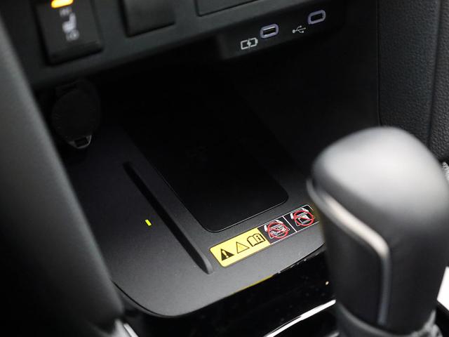 Toyota Yaris Cross 1.5-l 130PS HEV Automatik Style Matrix-LED 4xKamera elektr. Heckklappe Sitzheizung Lenkradheizung Klimaautomatik Navi Bluetooth wireless Apple CarPlay + Android Auto ACC PDC v+h 18"LM 