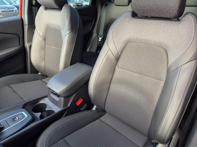 Nissan Qashqai 1.3 DIG-T MHEV 158 PS X-Tronic N-Connecta Teil-Leder PanoGlasdach Klimaautomatik Sitzheizung Lenkradheizung Navi ACC PDC v+h 360&deg;Kamera DAB Bluetooth Touchscreen Apple CarPlay Android Auto 18"LM 