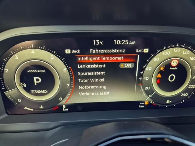 Nissan Qashqai 1.3 DIG-T MHEV 158 PS X-Tronic N-Connecta Teil-Leder PanoGlasdach Klimaautomatik Sitzheizung Lenkradheizung Navi ACC PDC v+h 360&deg;Kamera DAB Bluetooth Touchscreen Apple CarPlay Android Auto 18"LM 