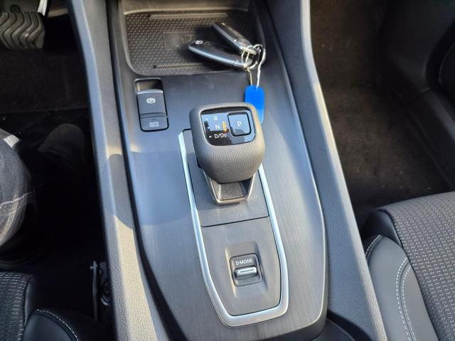Nissan Qashqai 1.3 DIG-T MHEV 158 PS X-Tronic N-Connecta Teil-Leder PanoGlasdach Klimaautomatik Sitzheizung Lenkradheizung Navi ACC PDC v+h 360&deg;Kamera DAB Bluetooth Touchscreen Apple CarPlay Android Auto 18"LM 