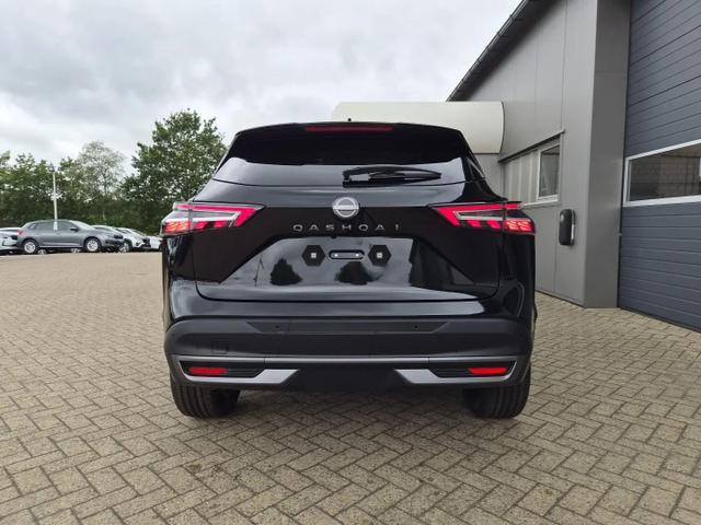 Nissan Qashqai 1.3 DIG-T MHEV 158 PS X-Tronic Tekna Voll-Leder Klimaautomatik PanoGlasdach Sitzheizung Lenkradheizung Navi Head-Up Display elektr. Heckklappe ACC PDC v+h 360&deg;Kamera DAB Bluetooth Touchscreen Apple CarPlay Android Auto 19"LM 
