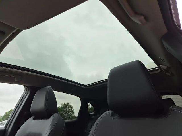 Nissan Qashqai 1.3 DIG-T MHEV 158 PS X-Tronic Tekna Voll-Leder Klimaautomatik PanoGlasdach Sitzheizung Lenkradheizung Navi Head-Up Display elektr. Heckklappe ACC PDC v+h 360&deg;Kamera DAB Bluetooth Touchscreen Apple CarPlay Android Auto 19"LM 