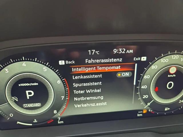 Nissan Qashqai 1.3 DIG-T MHEV 158 PS X-Tronic Tekna Voll-Leder Klimaautomatik PanoGlasdach Sitzheizung Lenkradheizung Navi Head-Up Display elektr. Heckklappe ACC PDC v+h 360&deg;Kamera DAB Bluetooth Touchscreen Apple CarPlay Android Auto 19"LM 
