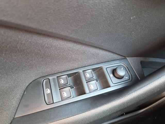 Skoda Kamiq 1.5 TSI 150PS DSG Selection Klimaautomatik Sitzheizung R&uuml;ckf.Kamera PDC Apple CarPlay + Android Auto Tempomat Garantieverl&auml;ngerung 16"LM 
