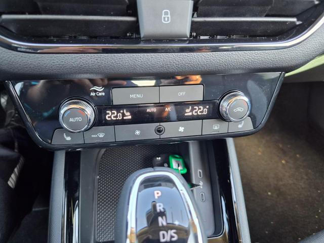 Skoda Kamiq 1.5 TSI 150PS DSG Selection Klimaautomatik Sitzheizung R&uuml;ckf.Kamera PDC Apple CarPlay + Android Auto Tempomat Garantieverl&auml;ngerung 16"LM 