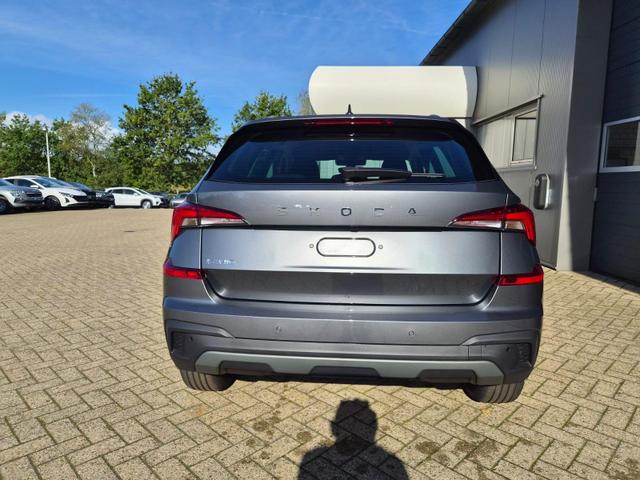 Skoda Kamiq 1.5 TSI 150PS DSG Selection AHK Klimaautomatik Sitzheizung R&uuml;ckf.Kamera PDC Apple CarPlay + Android Auto Tempomat Garantieverl&auml;ngerung 16"LM 