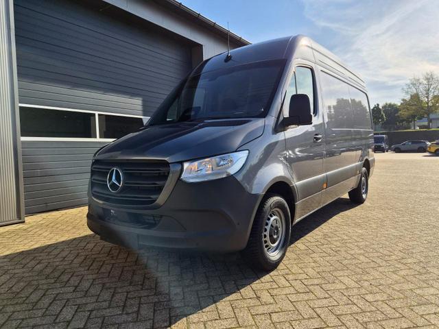 Mercedes-Benz Sprinter - 317 Pro L3H2 2.0 CDi 170PS Automatik 3,5t 3-Sitzer Klimaautomatik Bluetooth DAB Apple CarPlay Android Auto PDC v+h R&uuml;ckf.Kamera Tempomat Ganzj.Reifen