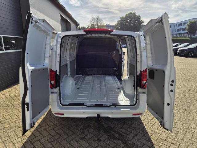 Mercedes-Benz Vito 114 PRO L2 2.0 CDI 136PS Automatik 2,8t 2-Sitzer Chrompaket innen AHK Klimaautomatik Bluetooth DAB Apple CarPlay Android Auto PDC v+h R&uuml;ckf.Kamera Tempomat Ganzj.Reifen 